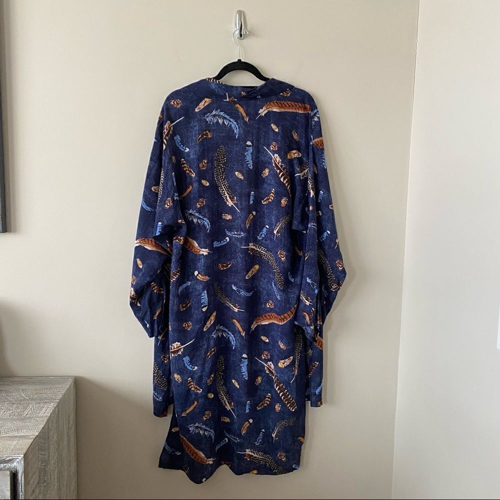 TREASURE & Bond Feather Print Lightweight Summer Kimono (One Size) - Picture 2 of 10